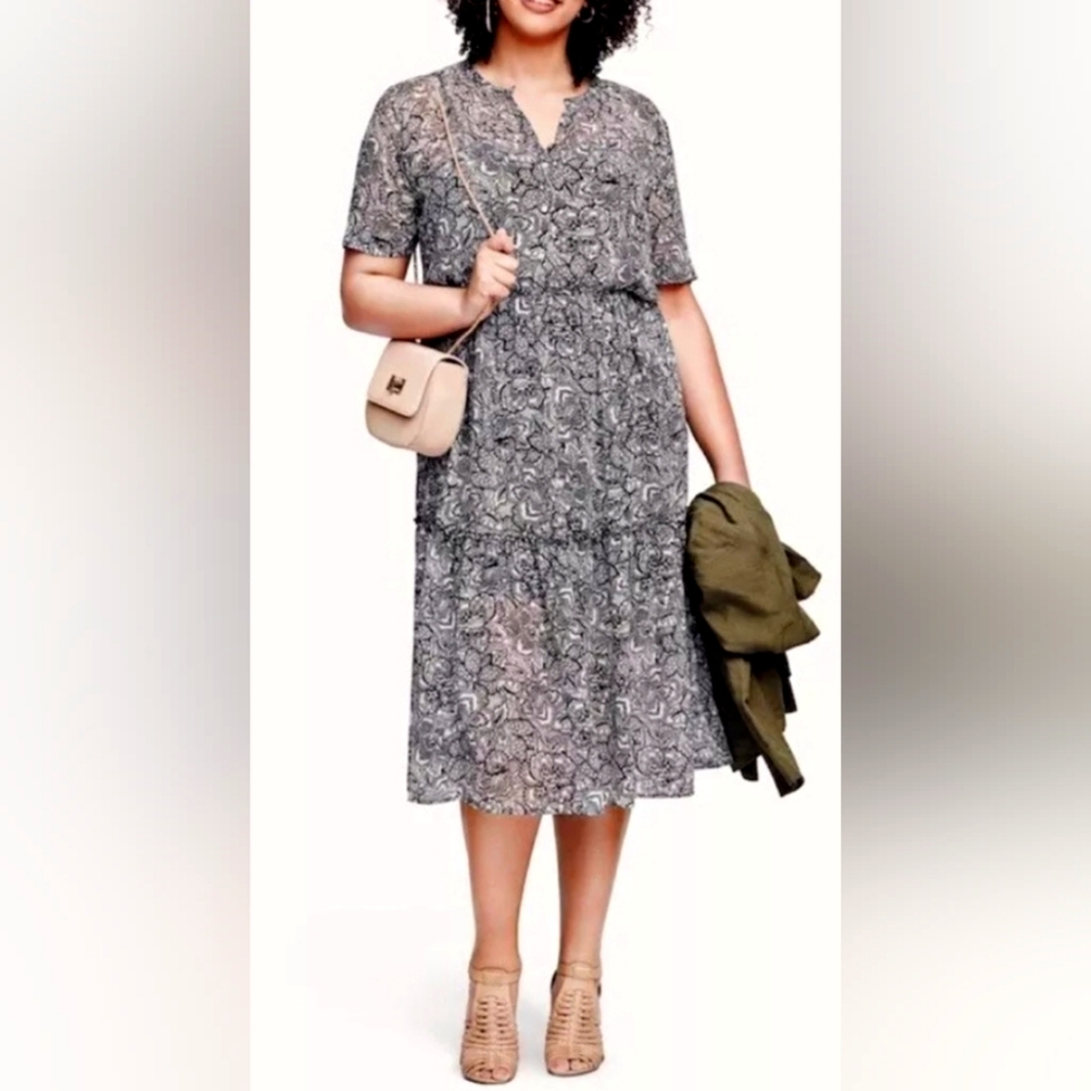 Who What Wear Black and White Floral Paisley Midi Dress, Size S